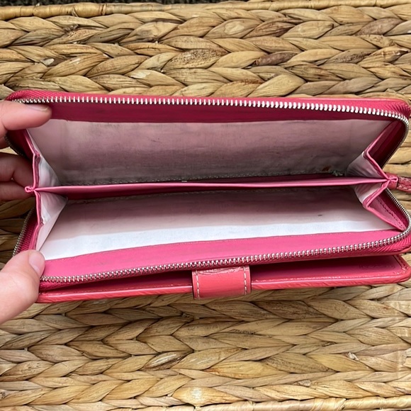 Coach Wallet - Picture 3 of 7